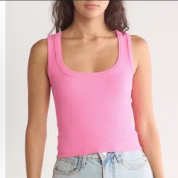 Elodie Tops - ⭐️Elodie Pink Sleeveless Women's Top